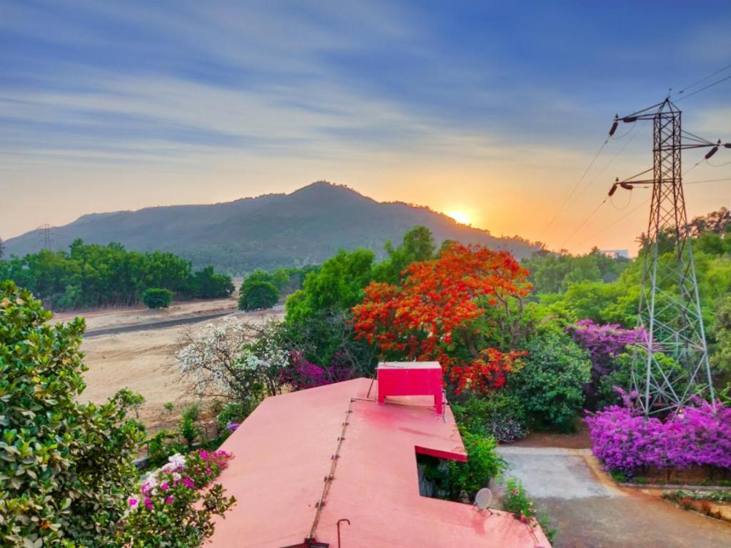 Lake View Resort Lonavala Eksteriør bilde