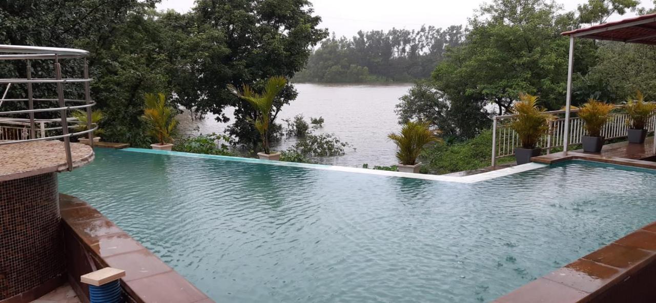 Lake View Resort Lonavala Eksteriør bilde
